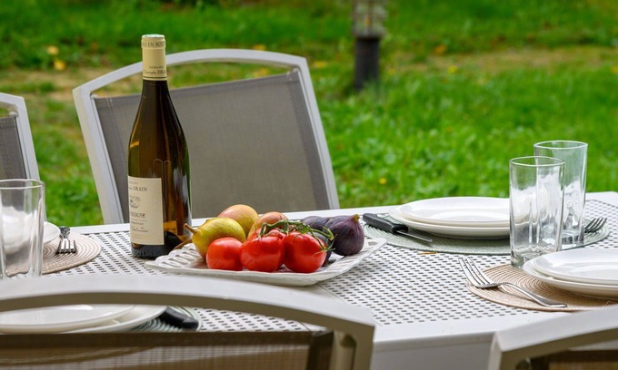 Baden Apartment | Nice apartment for 6 people with WIFI, pool, TV and terrace