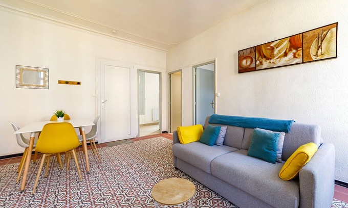 La Seyne-sur-Mer Apartment | Nice apartment 42 m², 1 bedroom, on the market 9mn from the beaches by bus