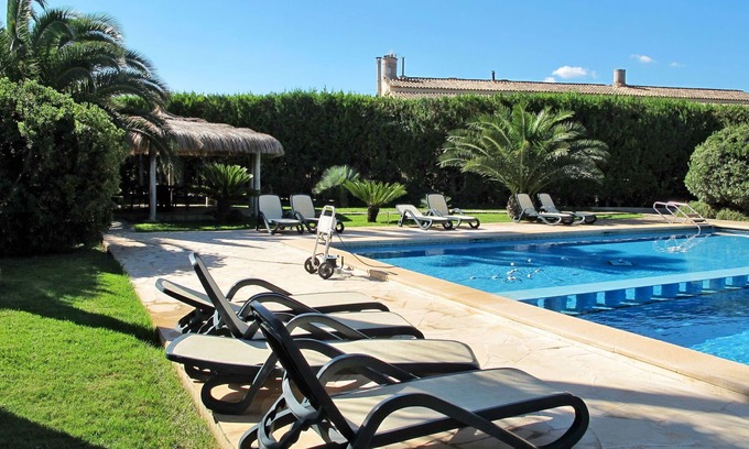 Muro Villa | Nice apartment in villa for 4 guests with pool, A/C, WIFI, TV, patio and parking