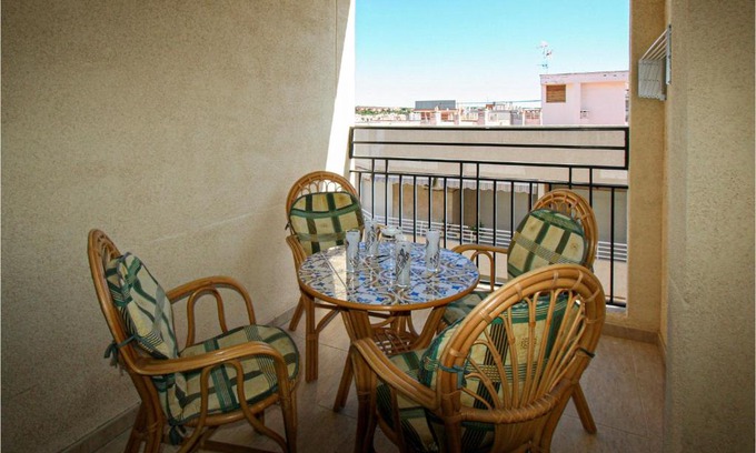 Santa Pola Apartment | Nice apartment in Santa Pola w/ 2 Bedrooms