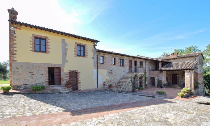 Todi Apartment | Nice apartment in Todi with sauna