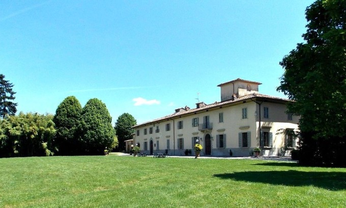 Scarperia e San Piero Villa | Nice apartment in villa for 4 guests with pool, WIFI, TV and panoramic view