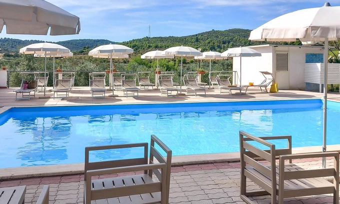 Chiesiola Apartment | Nice apartment in Vieste with WiFi