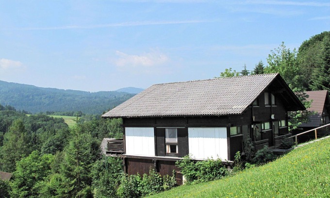 Siegsdorf House | Nice apartment in villa for 4 people with TV, balcony, pets allowed and parking