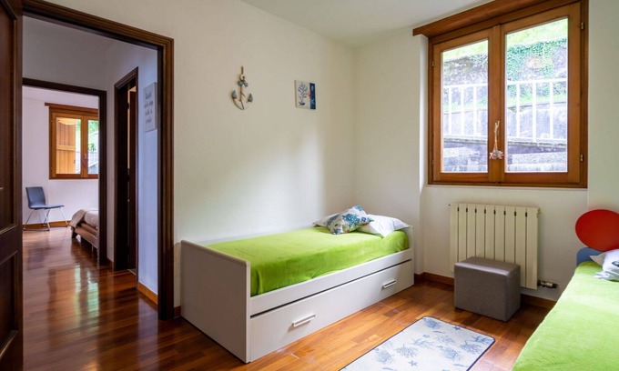 Someraro House | Nice apartment in villa for 6 people with WIFI, TV, balcony and pets allowed