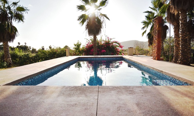 El Pescadero Apartment | Nice Apartment with swimming pool in San Pedrito Area, free parking locked