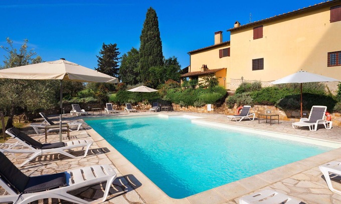 San Casciano in Val di Pesa Apartment | Nice apartment with A/C, pool, WIFI, TV, pets allowed and panoramic view, close to Greve In Chia.