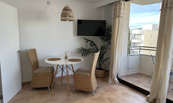 Sant Llorenc des Cardassar Apartment | Nice apartment with side sea view - beach/pedestrian