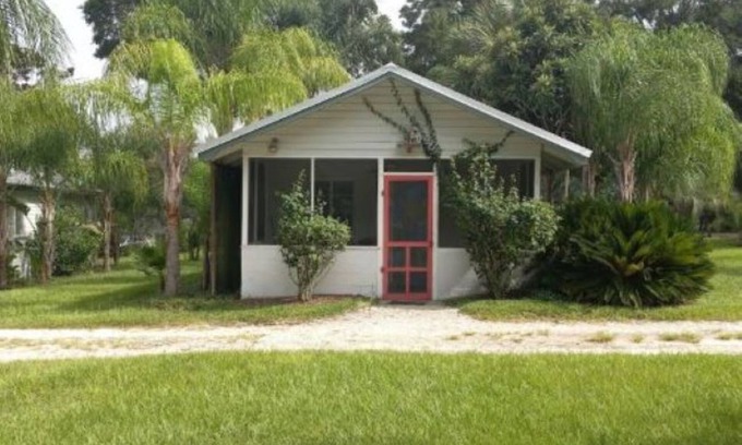 Satsuma Cabin | Nice Cabin 2!