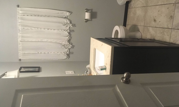 Dolton House | Nice cozy home to experience on your vacation