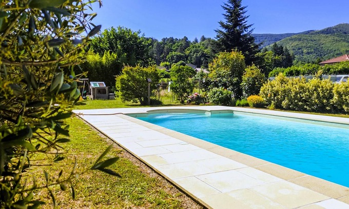 Jaujac House | Nice home in Jaujac with WiFi