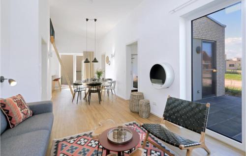 Lembruch House | Nice Home In Lembruchdümmer See