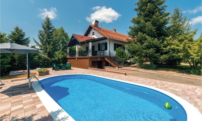 Levanjska Varos House | Nice home in Ovcara with 2 Bedrooms, WiFi and Heated swimming pool