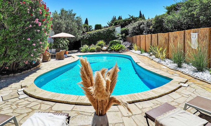 Paradou House | Nice home in Paradou with WiFi