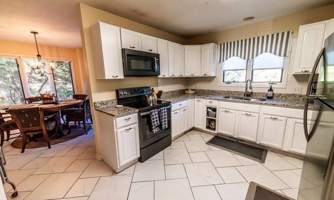 Pinehurst House | Nice Home Located Near Golf Complex Offers Many Amenities at Affordable Price!