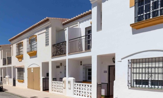 Salobrena Villa | Nice house near the sea with shared pool