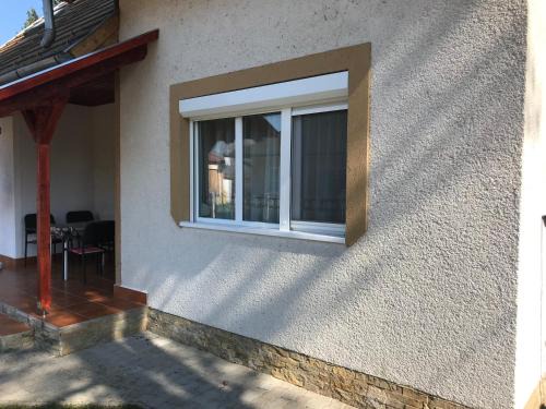 Balatonfenyves Apartment | Nice House on the Beach