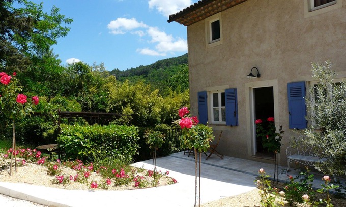 Salernes House | Nice semi-detached house, 19th-century Provencal farmhouse, aviable weekly !