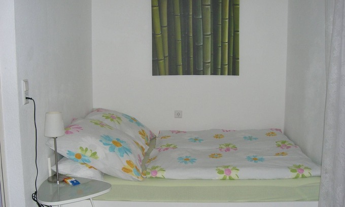 Muckensturm Apartment | Nice small apartment, quiet and yet central, with good local transport