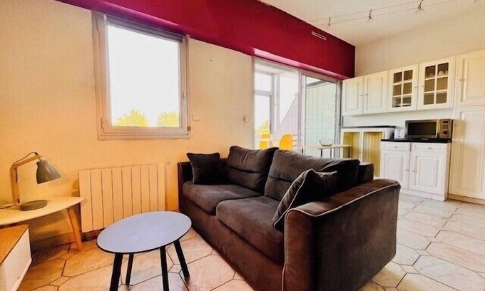 La Rochelle Apartment | Nice studio with terrace near the beach