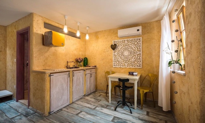 City Center Apartment | Nicely decorated Casablanca suite with terrace, Wifi, sauna and bikes .