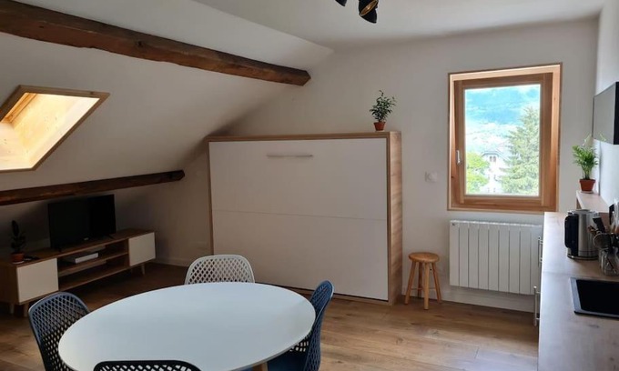 Saint-Gervais-les-Bains Apartment | Nid douillet proche des pistes avec vue montagne