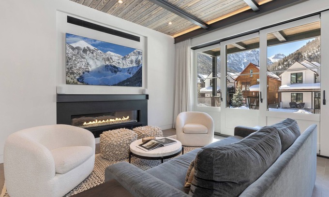 Telluride House | Nirvana: Luxury Telluride Penthouse with Stunning Views