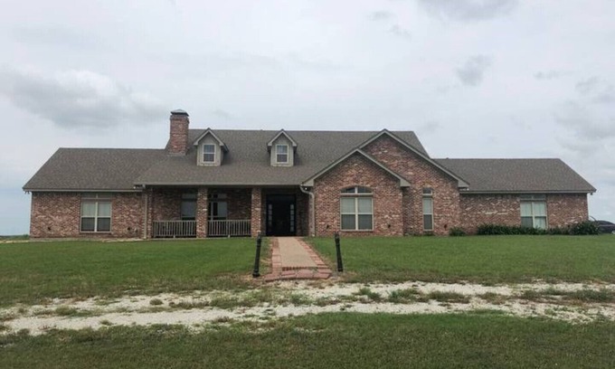 Perry House | NM RANCH *Waco*Near Baylor/Silos/Waco Surf Park/Magnolia