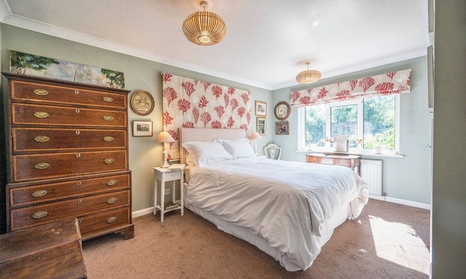 Aldeburgh House | NO 108, private room in Aldeburgh