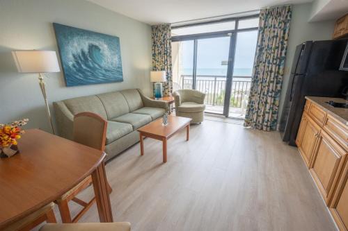 Windy Hill Apartment | No Steps Low Floor Oceanfront Balcony Pools!