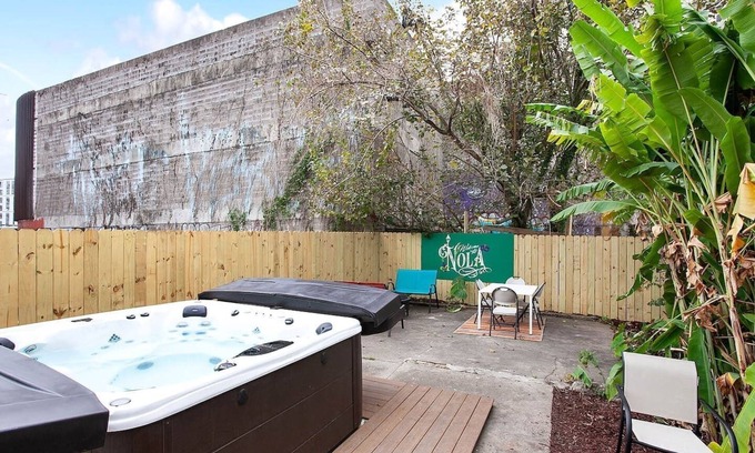 Tulane - Gravier House | NOLA Chic 5BR Retreat w/Hot Tub in the City