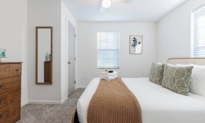 Parker House | Nomads Nest- Close to Swamp Rabbit Cafe