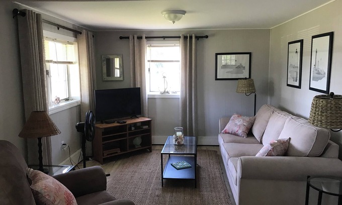 Hampton Condo | North Beach Hampton Beach.1000 steps from the sand…NH premiere Surfing Beach!
