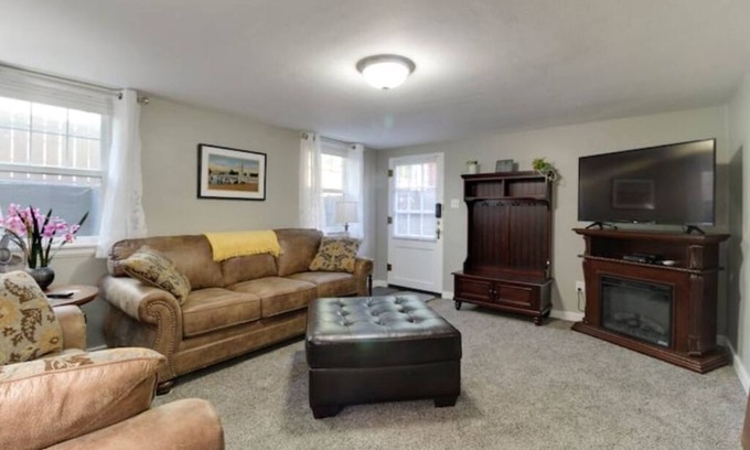 North End Apartment | North End Downtown #7 - 5 Star Rating - Super Nice