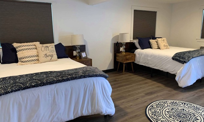 Coeur d'Alene Hotel | North Idaho Inn - Room One