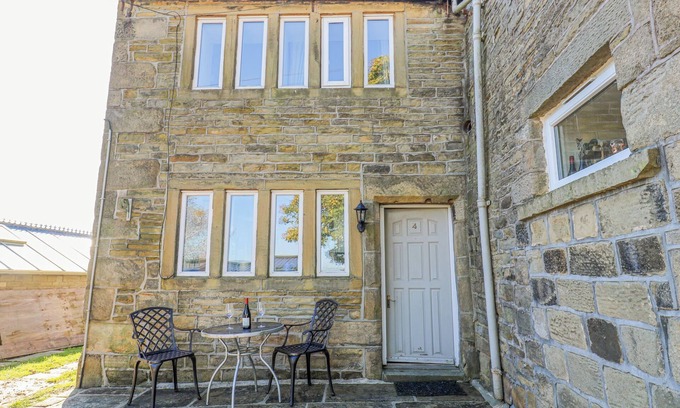 Oxenhope Cottage | North Ives Cottage