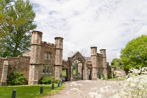 Pudleston House | North Lodge