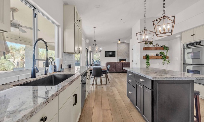 North Scottsdale House | North Scottsdale Golf & Pool Retreat Sleeps 11