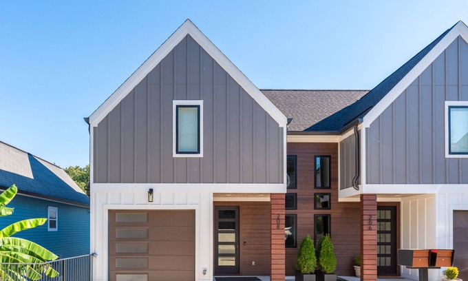 North Chattanooga House | North Shore New Townhome ~ Prime Location