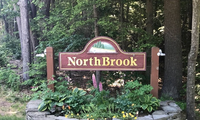 North Conway Condo | Northbrook Condo with seasonal Cranmore views