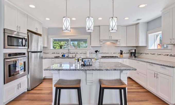 Nampa House | Northside Cozy Updated Farmhouse