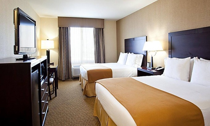 Eagan House | Norwood Inn Eagan -Deluxe Room 2 Queen Bed Non Smoking