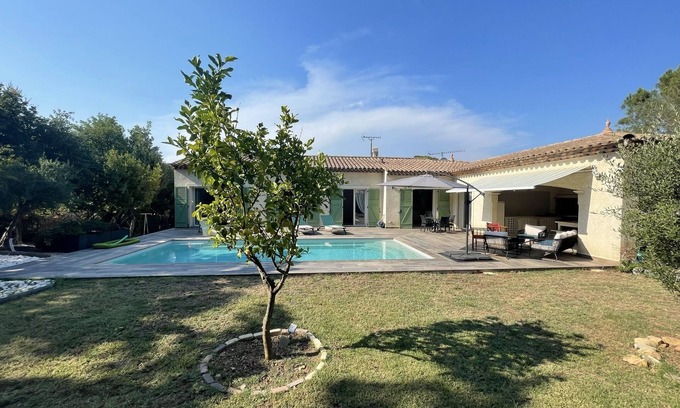 Puget-sur-Argens Villa | Nouveau : Très Jolie Villa Climatisée Avec Piscine