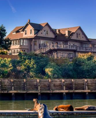 Fort Bragg Hotel | Noyo Harbor Inn