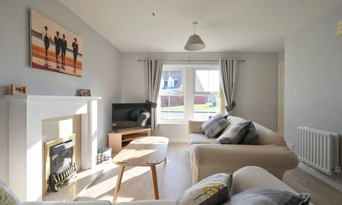 Nairn House | nStylish property with enclosed garden, parking and two minutes to the Golf Club