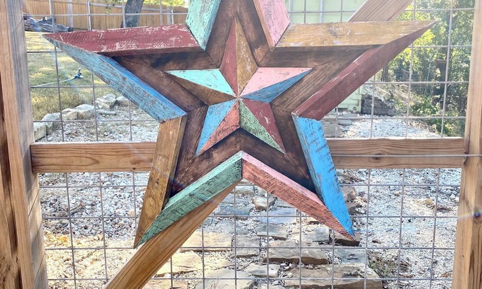 River Ridge House | nThe Minnie Drive.r - A Lake Austin Bungalow: Adventure by Day, Stars by Night