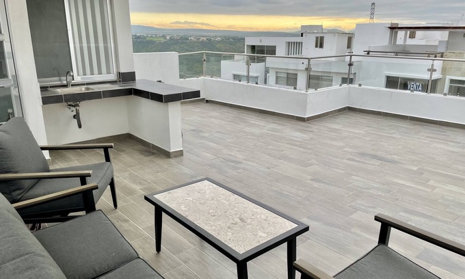 Queretaro House | "Nuestra Casita" en Millenio 3-Lucepolis Coto Club
