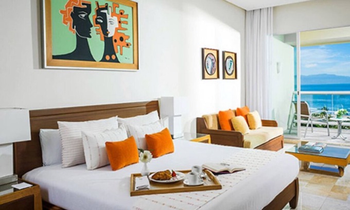 Bajio Apartment | NUEVO NAYARIT-VALLARTA FAB 2 BED/3 BA TERRACE DIPPING POOL SLEEPS 6 HUGE KITCHEN