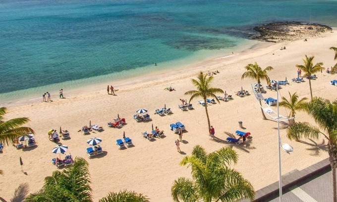 Arrecife Apartment | Numadü Blue Sensation At Atlantic Ocean
