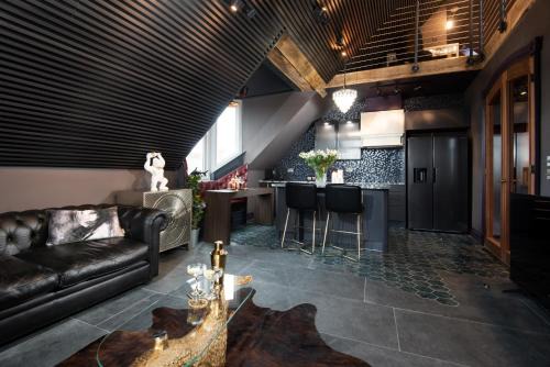 Berwick-upon-Tweed Apartment | NYC Loft, Luxury Apartment
